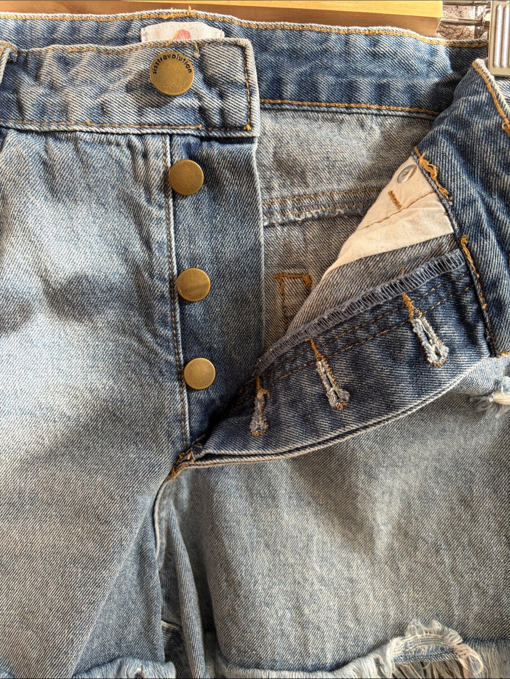 Sisstr Evolution Frayed Hem Light Blue Denim Jean Shorts size 28 - Picture 9 of 12